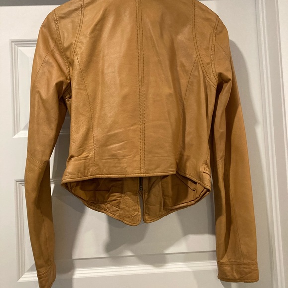 Crop leather jacket - Picture 3 of 5
